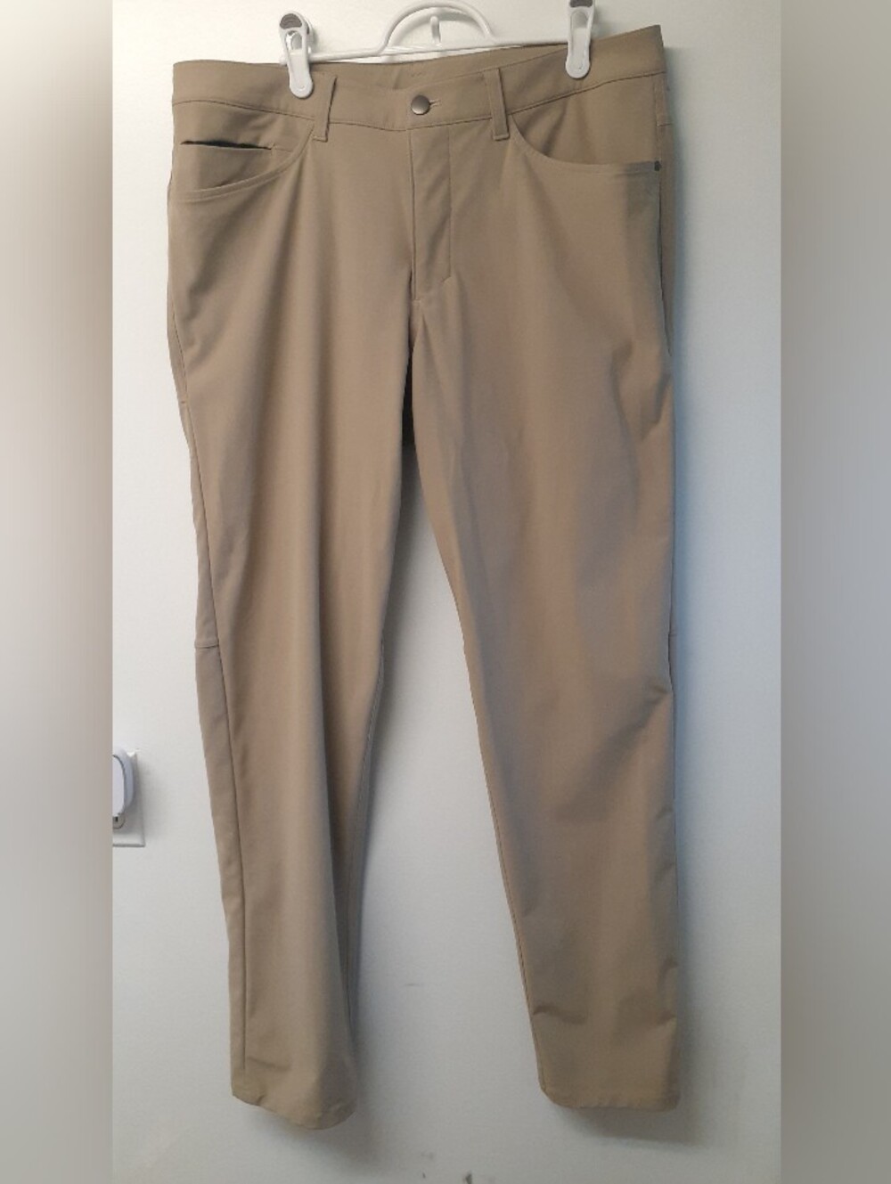 Men's lightweight Lululemon pants - size 34
